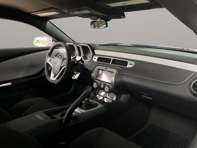 2015 Chevrolet Camaro SS 1SS   - Photo 18 - Lennox, CA 90304