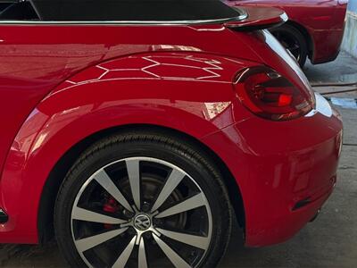 2014 Volkswagen Beetle Convertible 2.0T R-Line   - Photo 16 - Lennox, CA 90304