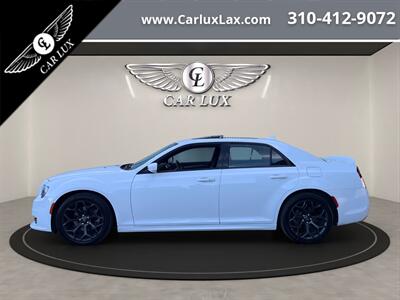 2019 Chrysler 300 S   - Photo 4 - Lennox, CA 90304