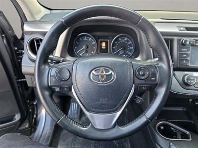 2018 Toyota RAV4 XLE   - Photo 10 - Lennox, CA 90304