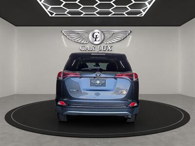 2018 Toyota RAV4 XLE   - Photo 6 - Lennox, CA 90304