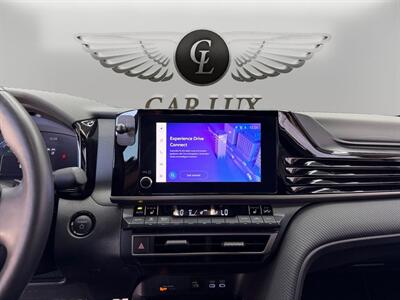 2025 Toyota Camry SE - Photo 22 - Lennox, CA 90304