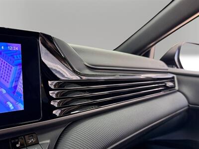 2025 Toyota Camry SE - Photo 23 - Lennox, CA 90304