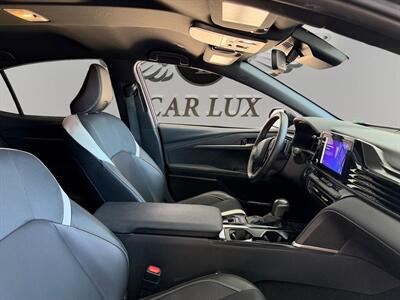 2025 Toyota Camry SE - Photo 14 - Lennox, CA 90304