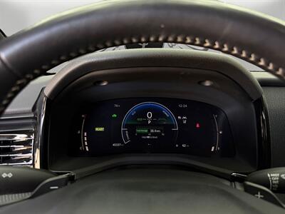 2025 Toyota Camry SE - Photo 20 - Lennox, CA 90304