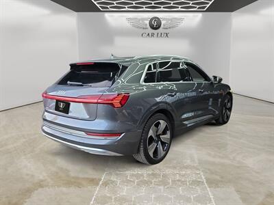 2019 Audi e-tron Prestige quattro   - Photo 5 - Lennox, CA 90304