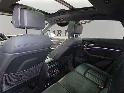 2019 Audi e-tron Prestige quattro   - Photo 13 - Lennox, CA 90304