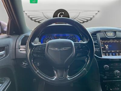 2019 Chrysler 300 Series S   - Photo 12 - Lennox, CA 90304