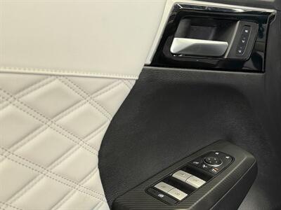 2024 Mitsubishi Outlander PHEV SEL - Photo 23 - Lennox, CA 90304
