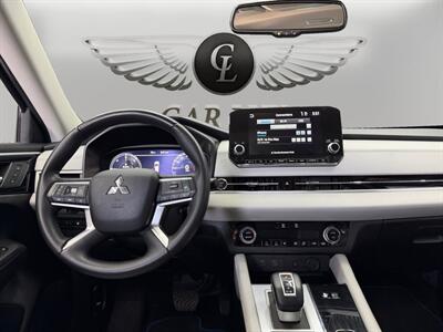 2024 Mitsubishi Outlander PHEV SEL - Photo 10 - Lennox, CA 90304