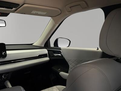 2024 Mitsubishi Outlander PHEV SEL - Photo 24 - Lennox, CA 90304