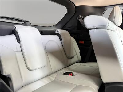2024 Mitsubishi Outlander PHEV SEL - Photo 30 - Lennox, CA 90304