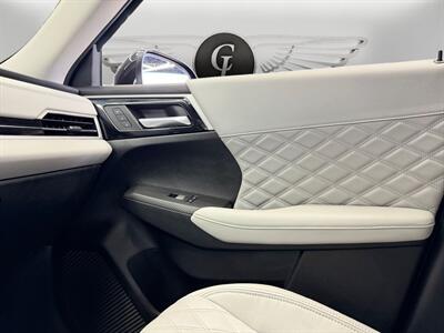 2024 Mitsubishi Outlander PHEV SEL - Photo 21 - Lennox, CA 90304
