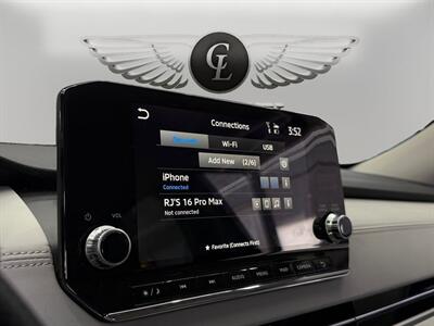 2024 Mitsubishi Outlander PHEV SEL - Photo 25 - Lennox, CA 90304