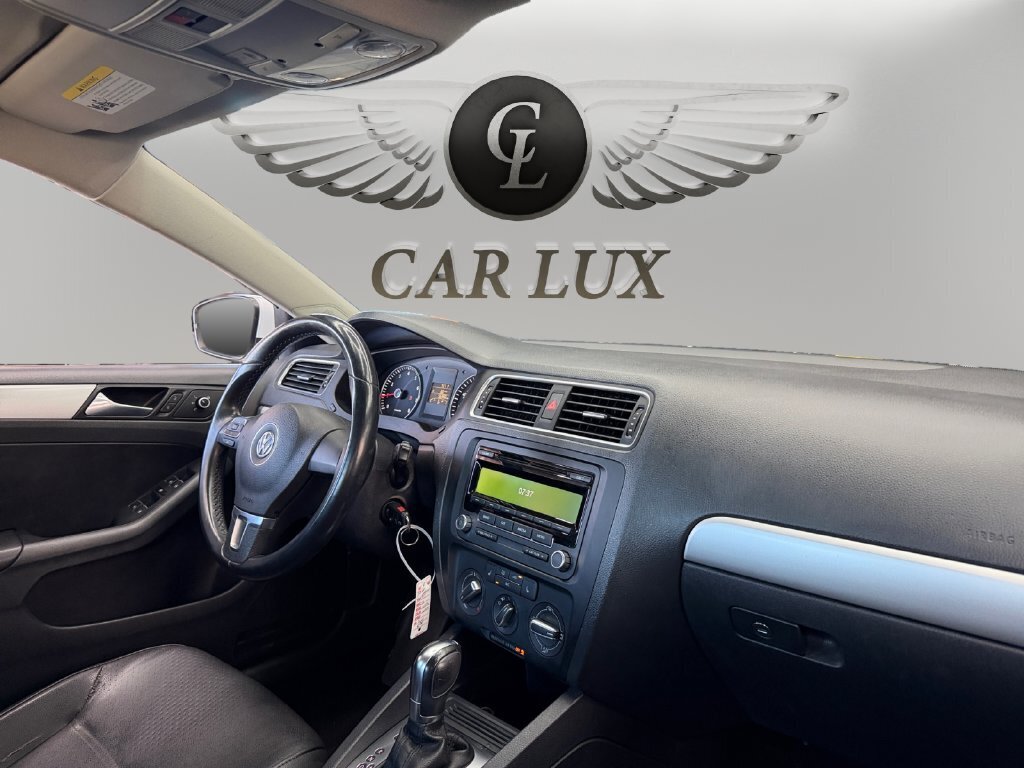 2014 Volkswagen Jetta 1.8T SE - Photo 16 - Lennox, CA 90304