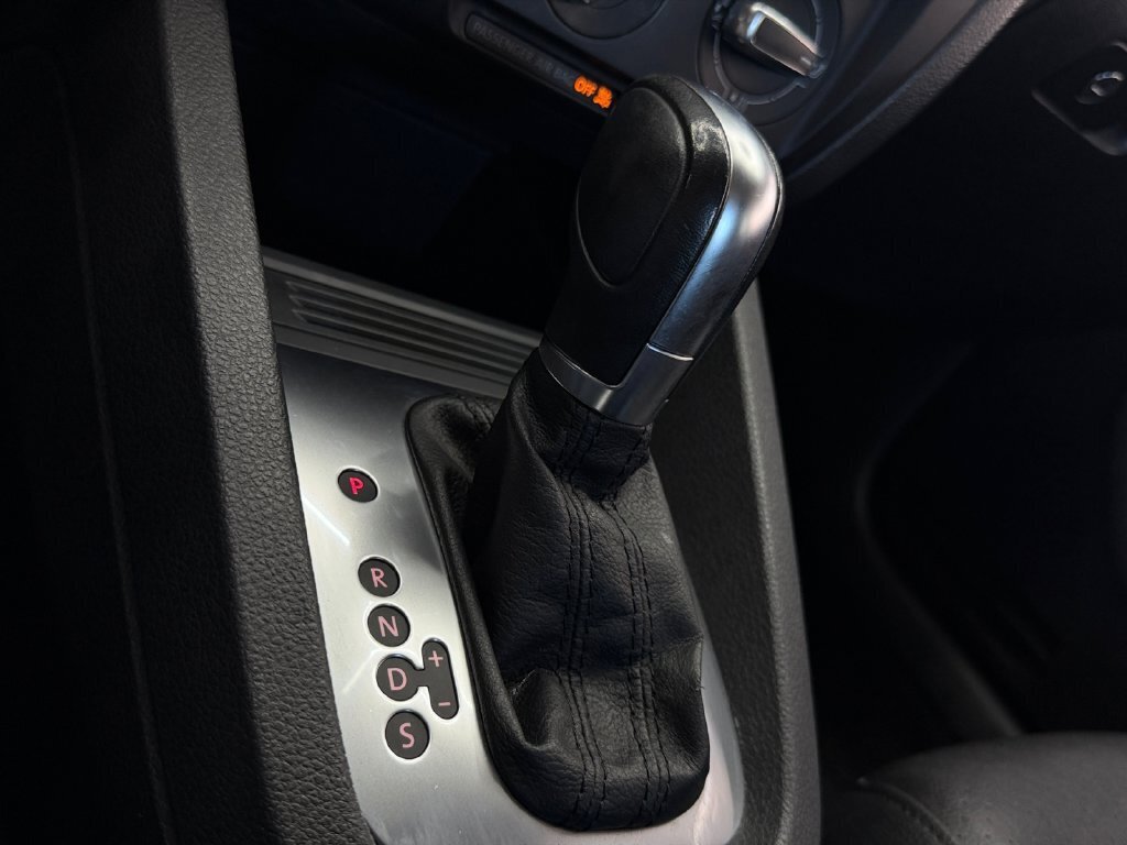 2014 Volkswagen Jetta 1.8T SE - Photo 19 - Lennox, CA 90304