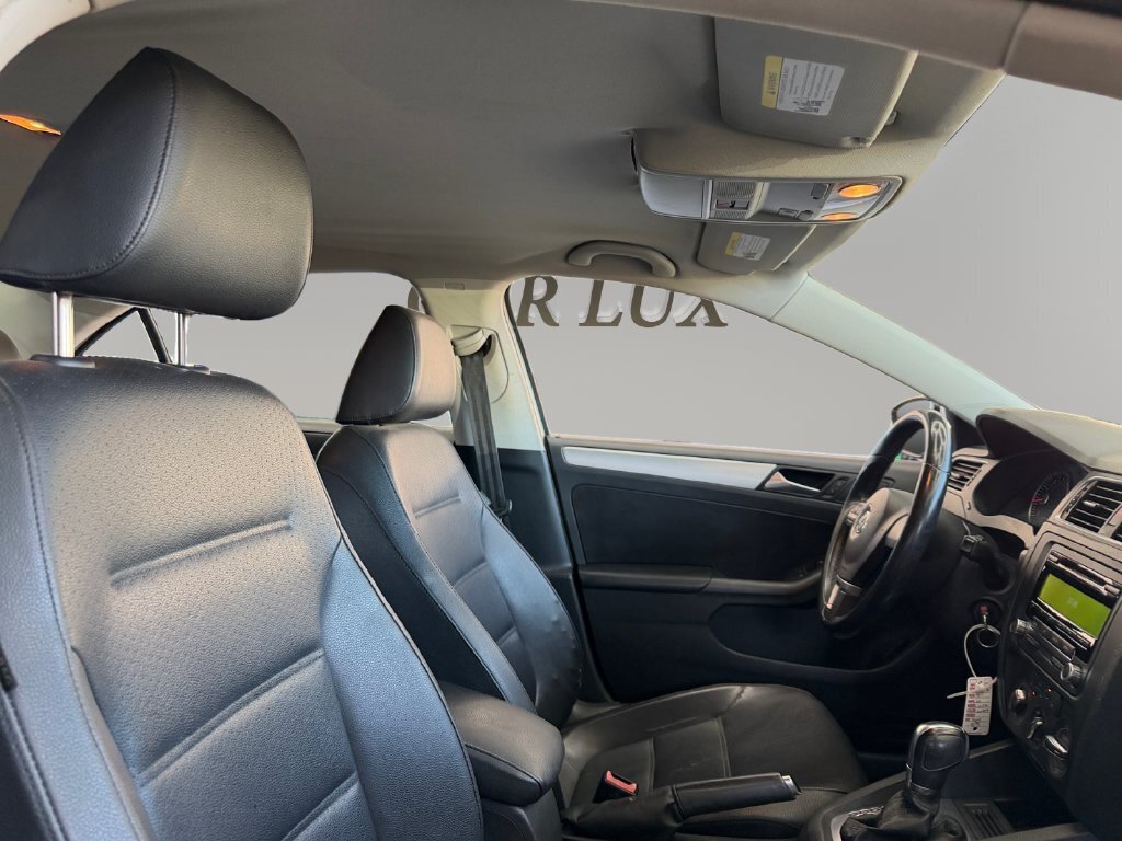 2014 Volkswagen Jetta 1.8T SE - Photo 14 - Lennox, CA 90304