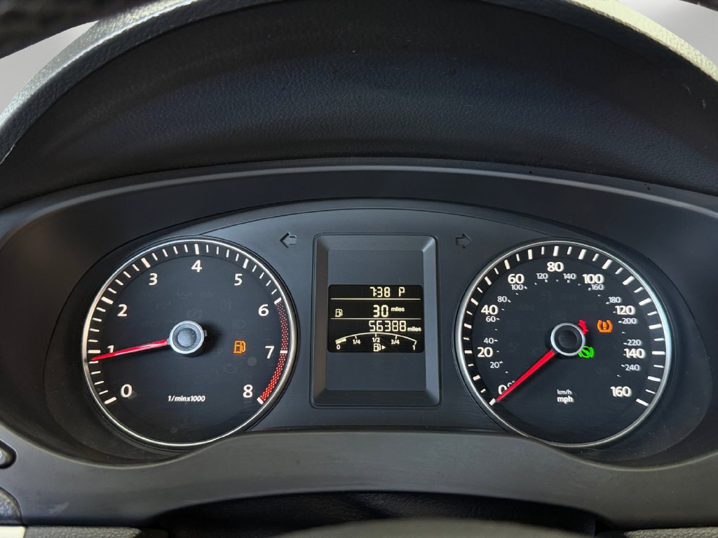 2014 Volkswagen Jetta 1.8T SE - Photo 18 - Lennox, CA 90304