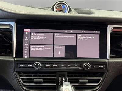 2020 Porsche Macan   - Photo 22 - Lennox, CA 90304