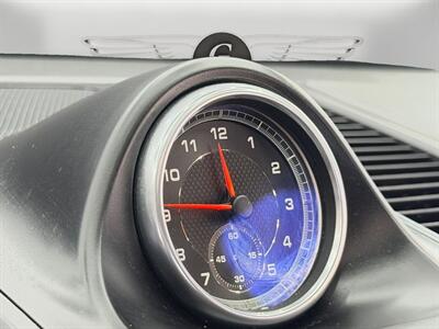 2020 Porsche Macan   - Photo 21 - Lennox, CA 90304