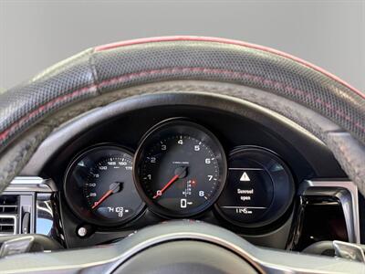 2020 Porsche Macan   - Photo 18 - Lennox, CA 90304