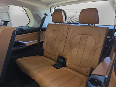 2019 BMW X7 xDrive50i   - Photo 21 - Lennox, CA 90304