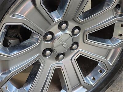 2015 GMC Yukon Denali - Photo 26 - Lennox, CA 90304