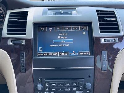 2012 Cadillac Escalade Luxury   - Photo 16 - Lennox, CA 90304