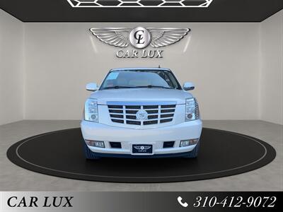 2012 Cadillac Escalade Luxury   - Photo 2 - Lennox, CA 90304