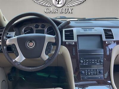 2012 Cadillac Escalade Luxury   - Photo 14 - Lennox, CA 90304