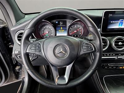 2018 Mercedes-Benz GLC GLC 300   - Photo 10 - Lennox, CA 90304