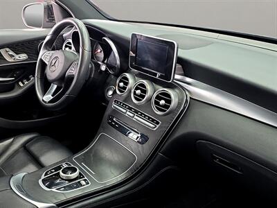 2018 Mercedes-Benz GLC GLC 300   - Photo 13 - Lennox, CA 90304