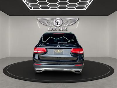 2018 Mercedes-Benz GLC GLC 300   - Photo 6 - Lennox, CA 90304