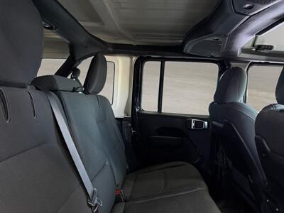 2024 Jeep Wrangler Rubicon 4xe - Photo 24 - Lennox, CA 90304