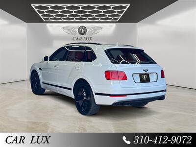 2020 Bentley Bentayga V8 - Photo 3 - Lennox, CA 90304