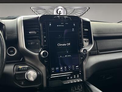2020 RAM 1500 Laramie   - Photo 14 - Lennox, CA 90304