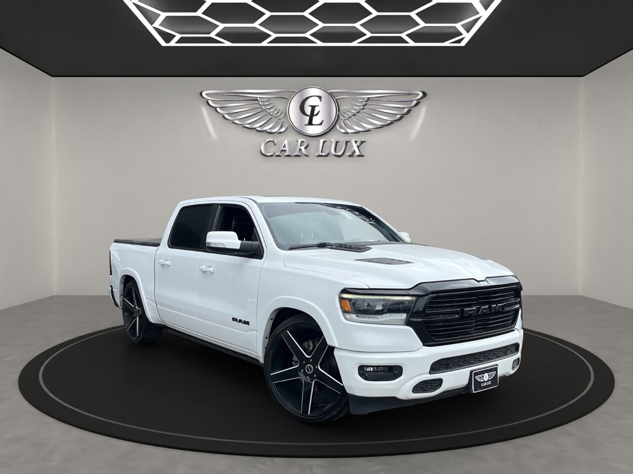 2020 RAM 1500 Laramie   - Photo 1 - Lennox, CA 90304