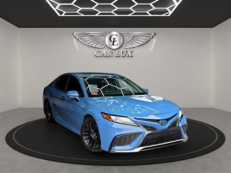 2023 Toyota Camry Hybrid XSE  