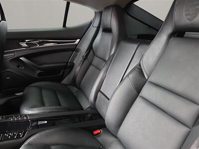 2016 Porsche Panamera 4   - Photo 12 - Lennox, CA 90304