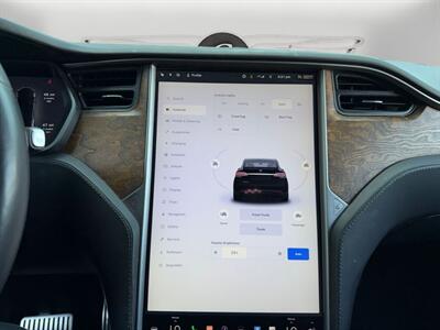 2020 Tesla Model X Long Range - Photo 16 - Lennox, CA 90304