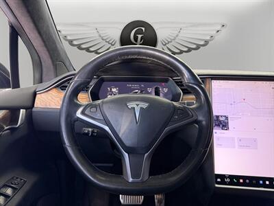 2020 Tesla Model X Long Range - Photo 12 - Lennox, CA 90304