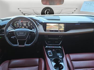 2022 Audi RS e-tron GT Base quattro - Photo 10 - Lennox, CA 90304