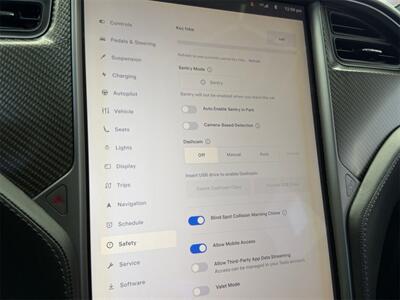 2018 Tesla Model X 75D   - Photo 13 - Lennox, CA 90304