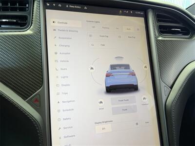 2018 Tesla Model X 75D   - Photo 25 - Lennox, CA 90304
