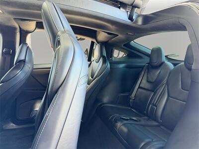 2018 Tesla Model X 75D   - Photo 12 - Lennox, CA 90304