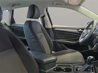 2019 Volkswagen Jetta 1.4T S - Photo 16 - Lennox, CA 90304