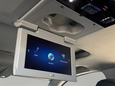 2019 GMC Yukon Denali   - Photo 22 - Lennox, CA 90304