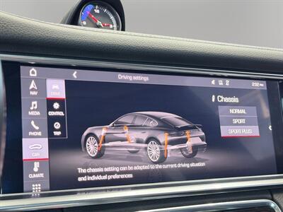 2020 Porsche Panamera   - Photo 23 - Lennox, CA 90304