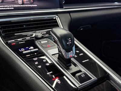2020 Porsche Panamera   - Photo 18 - Lennox, CA 90304