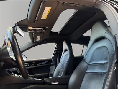 2020 Porsche Panamera   - Photo 27 - Lennox, CA 90304